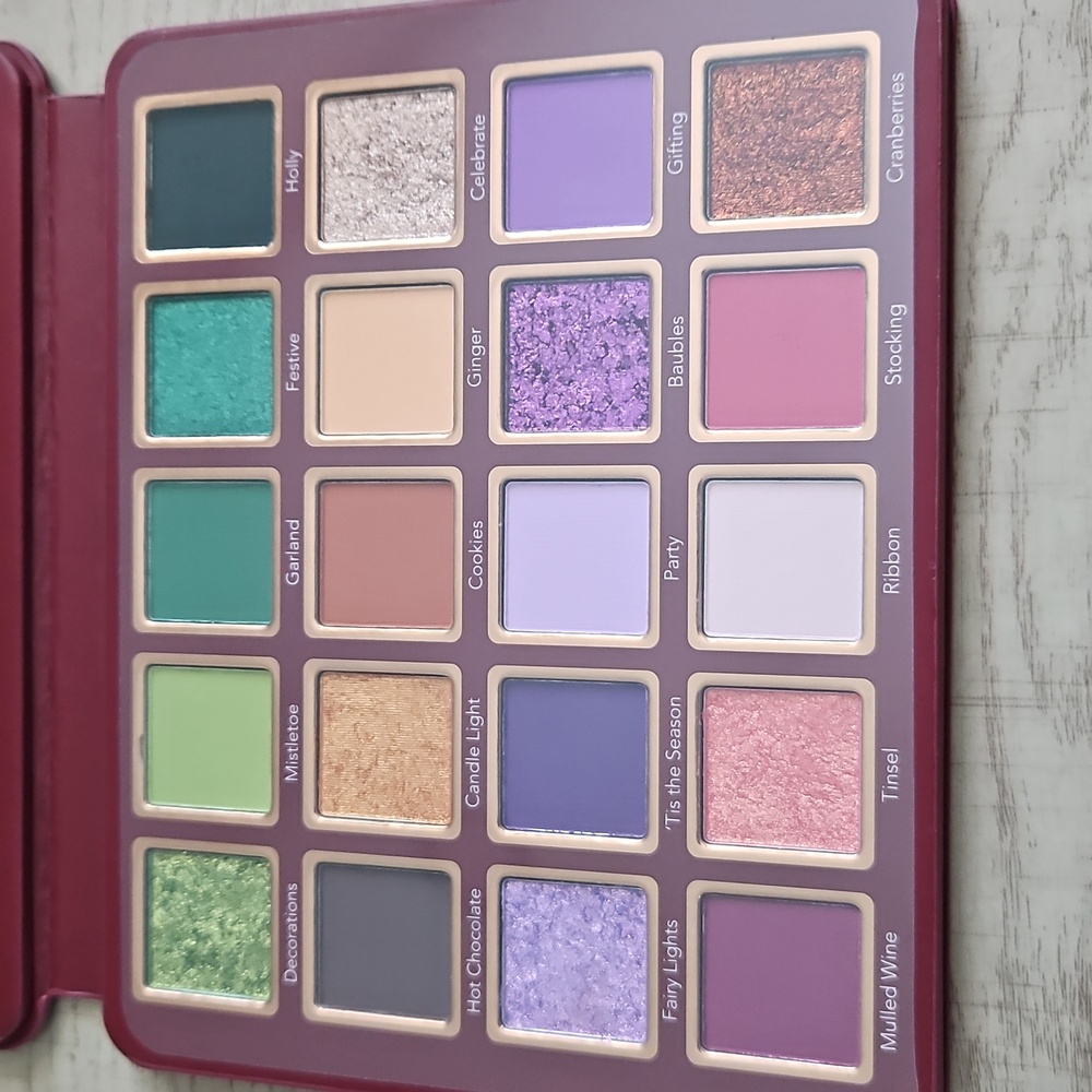 Cosmic Brushes Tis The Season Palette